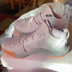 Brand new UA ICON Curry 5 Basketball Shoes